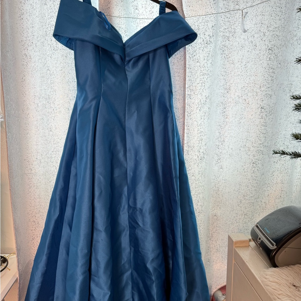 Adrianna Papell Navy Blue Off-Shoulder Prom Gown